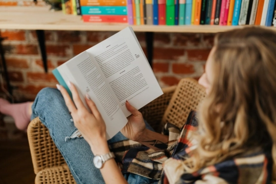 pexels-karola-g-5426883